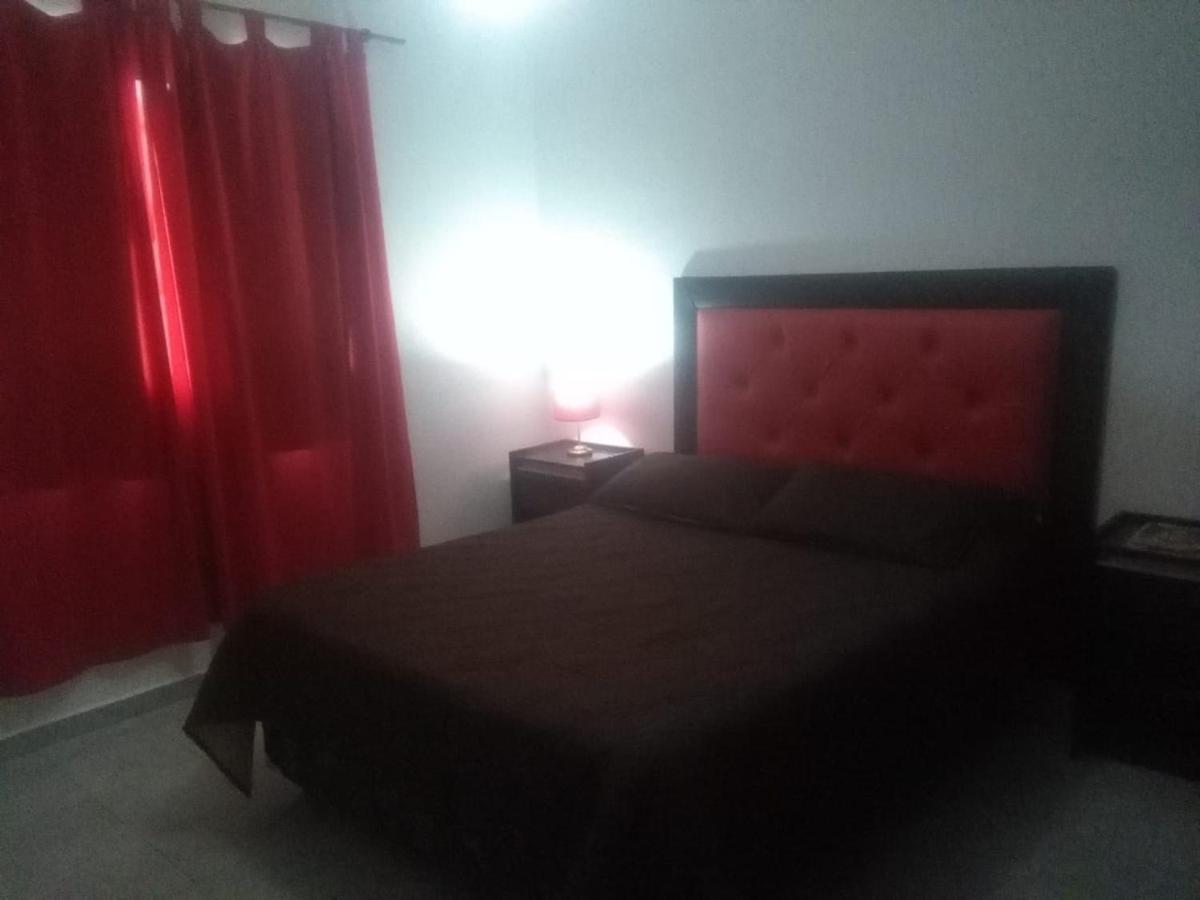 Miro Departamento Con Cochera Villa María Exterior foto